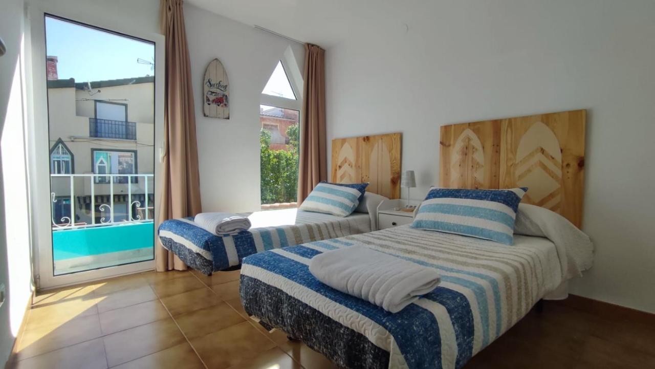 Agradable Adosado Cerca De La Playa Villa Benicassim Bagian luar foto