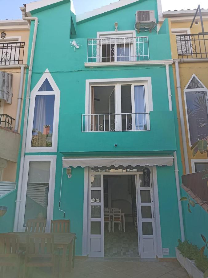 Agradable Adosado Cerca De La Playa Villa Benicassim Bagian luar foto